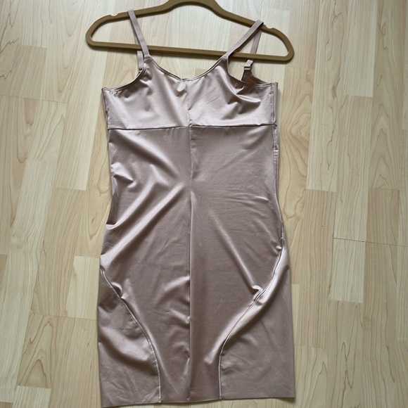 Spanx nude beige open bust shapewear, size XL - Picture 7 of 8